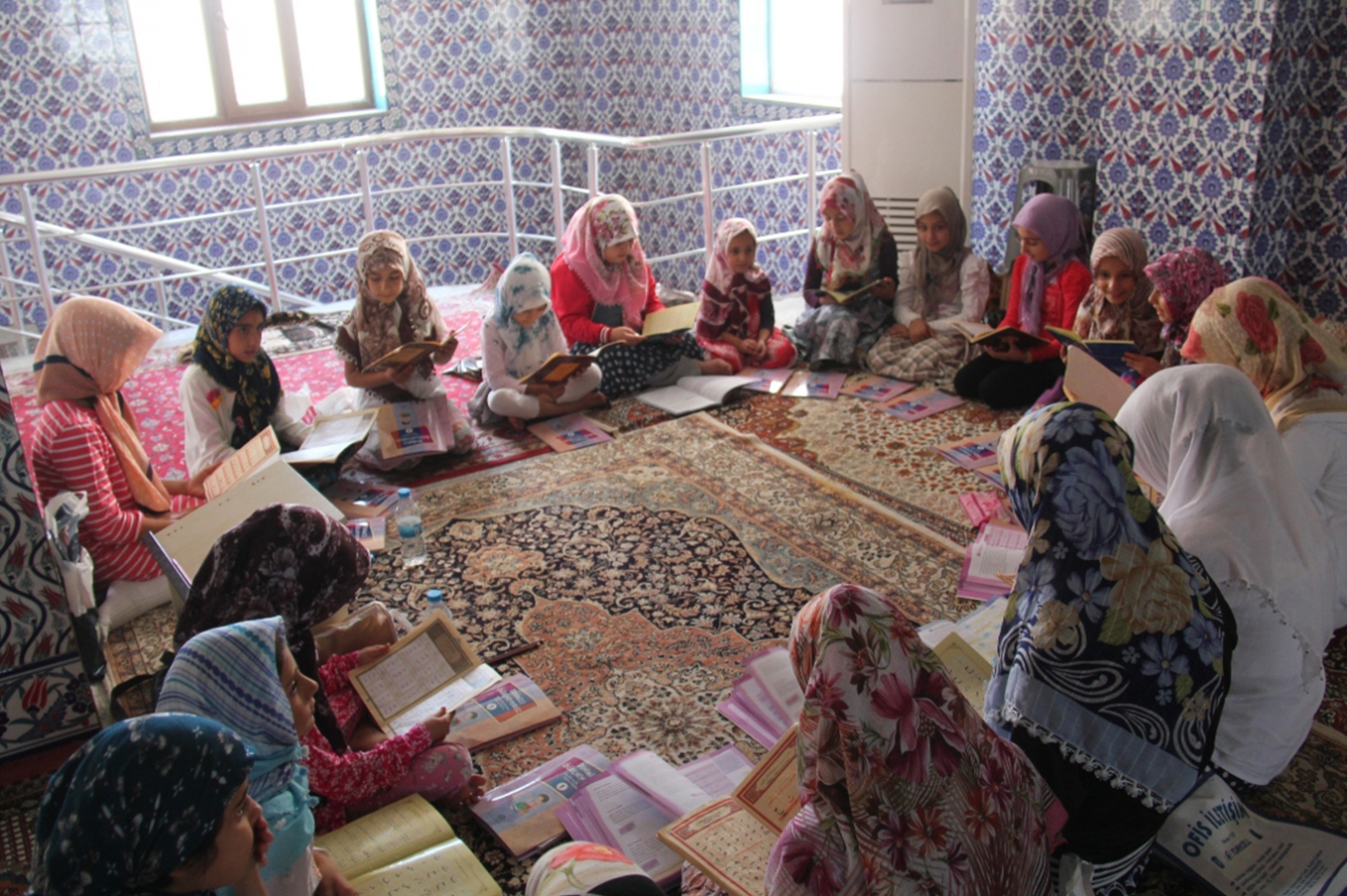 Diyarbakır’da kız çocuklarından yaz Kur’an kurslarına ilgi büyük